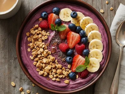 Bowl açaï, granola et fruits frais